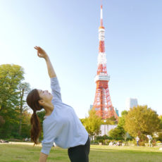 女性ならではの生理をより快適にするヨガポーズ！オーガニックナプキン